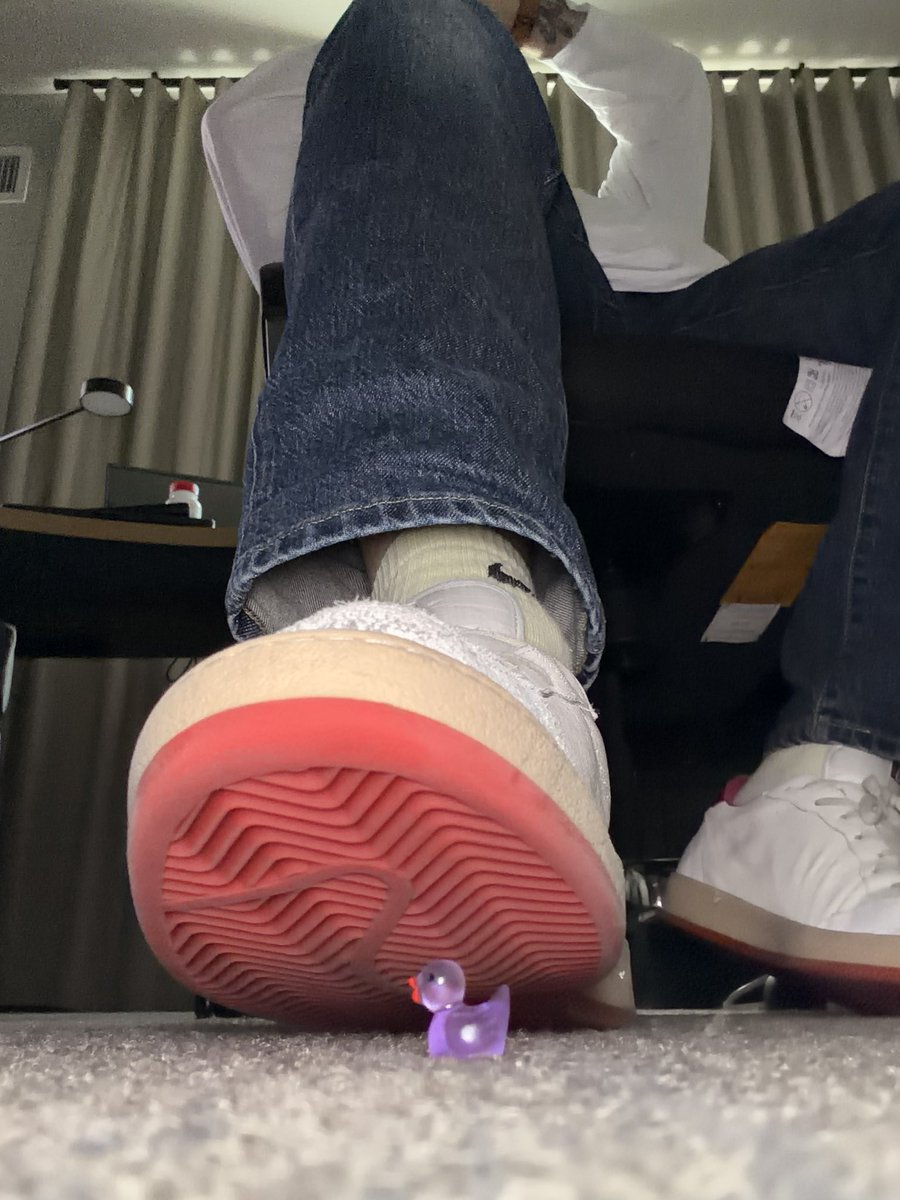 BaoDownBoy's tweet photo. Your new home, duck 😈 https://t.co/EcXNbbto5J