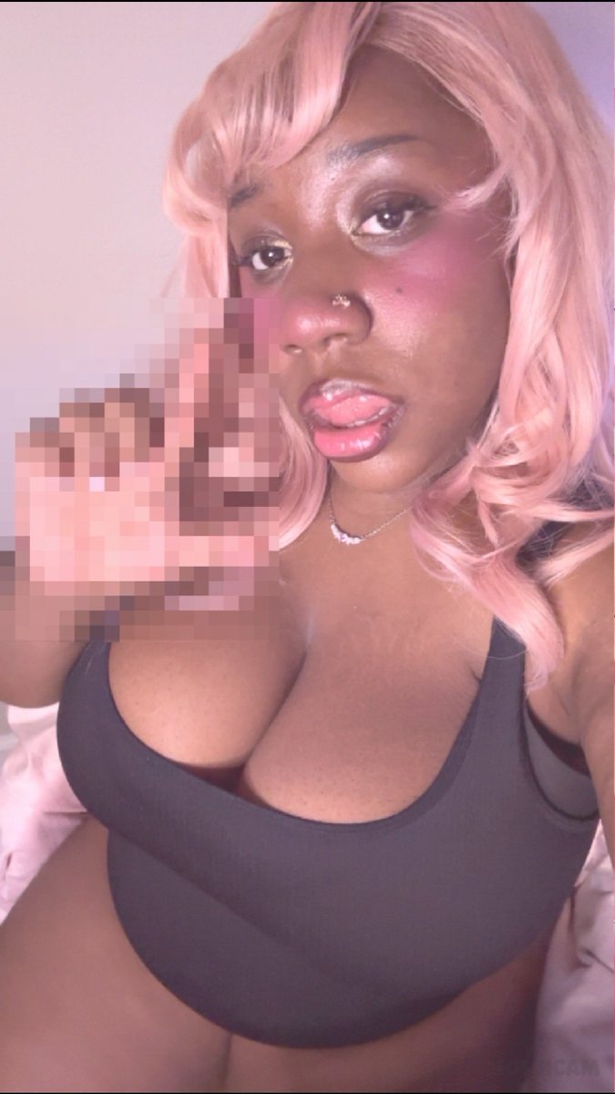 LocalAngel444's tweet photo. you survived work. now empty that wallet for princess, loser. 💸🎀 https://t.co/Tbwd3VDdhB
