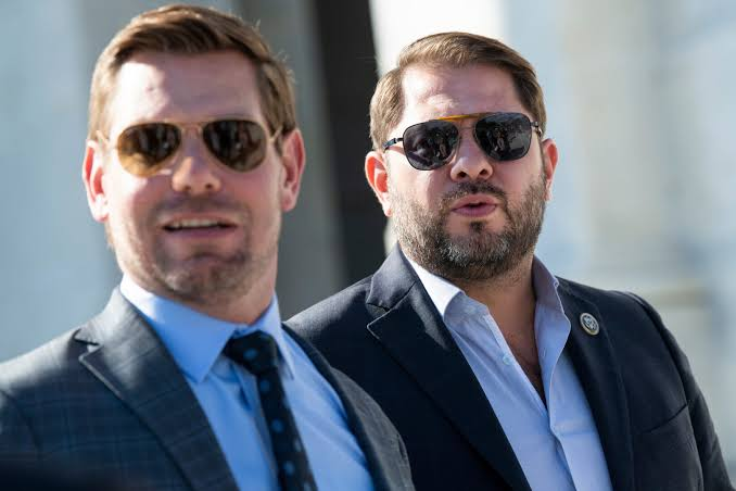 SH07519519's tweet photo. @RubenGallego Swallwell's BFF. Ruben knew and did NOTHING. Both are sexual predators! https://t.co/upBHIWyG0k