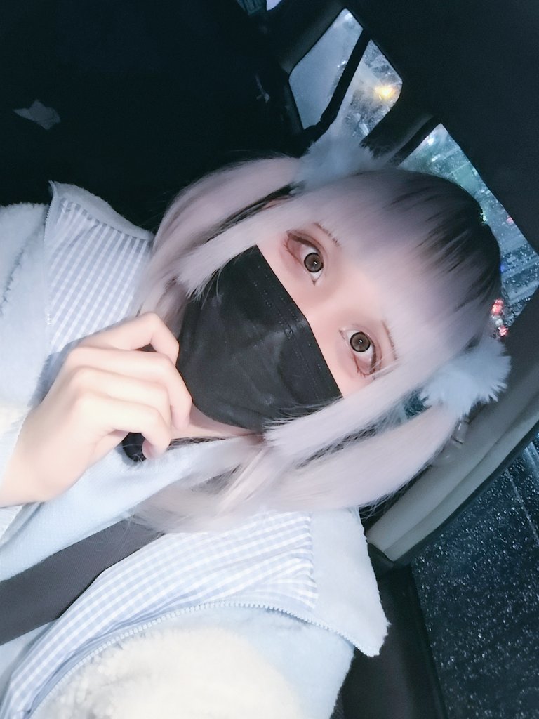 525i_Angel's tweet photo. 過去画〜‼️
こんなんでもバイクとマニュアル車運転できる男の子です😇
#天使界隈 #地雷系 #水色系統 #派手髪 #自撮り界隈 https://t.co/9FTceJwqkZ