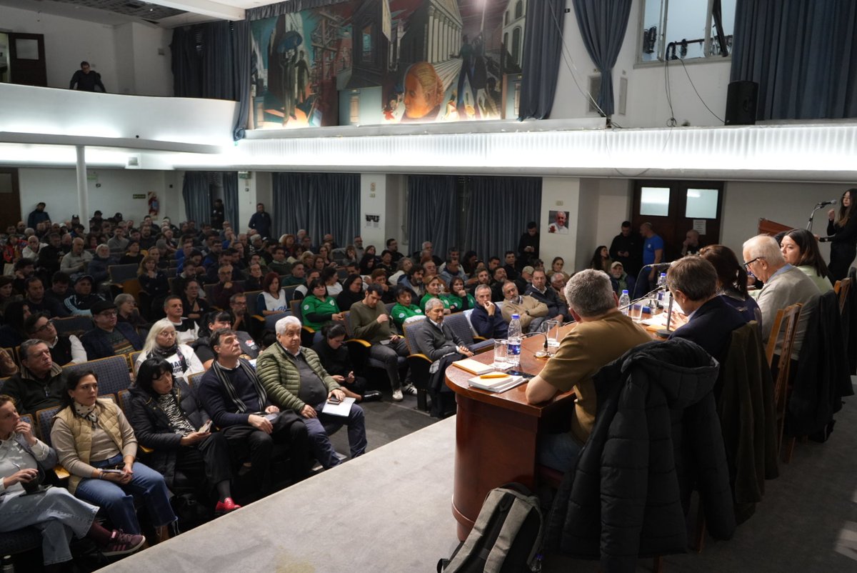 cgtoficialra's tweet photo. 👥 LA CGT FUE SEDE DE LA PRESENTACIÓN DE LA ENCÍCLICA “MAGNIFICA HUMANITAS” 

En nuestra sede histórica, presentamos la encíclica Magnifica Humanitas, del papa León XIV, dedicada a reflexionar sobre la custodia de la persona humana en el tiempo de la Inteligencia Artificial. https://t.co/zXQ7ReFx4Q