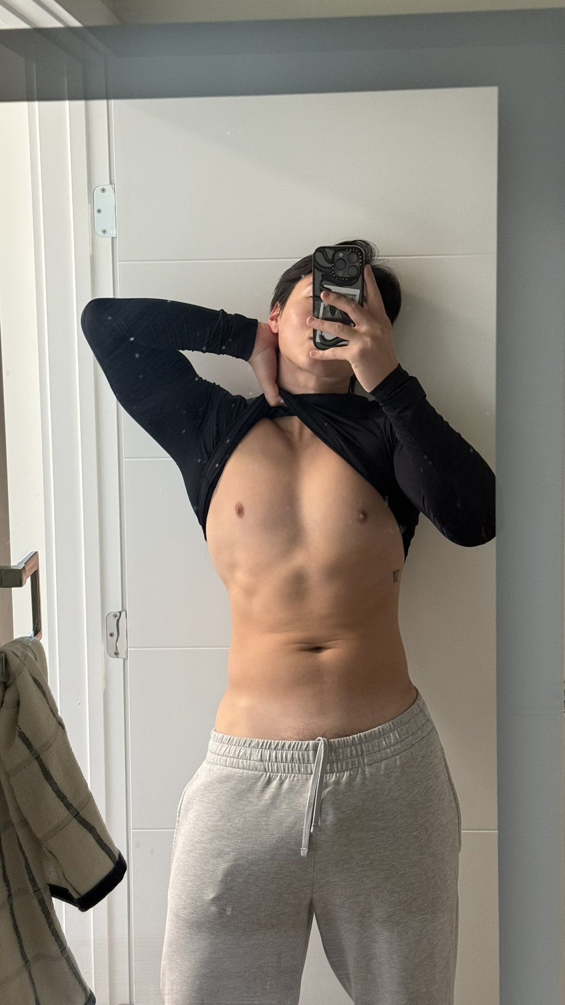 Follow if I can send you a surprise https://t.co/RpzB7mRbIi