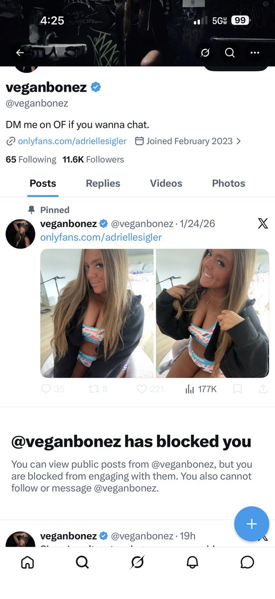 StaceyGrl_'s tweet photo. @veganbonez Ahahahaha, it blocked me https://t.co/42piVASXAG