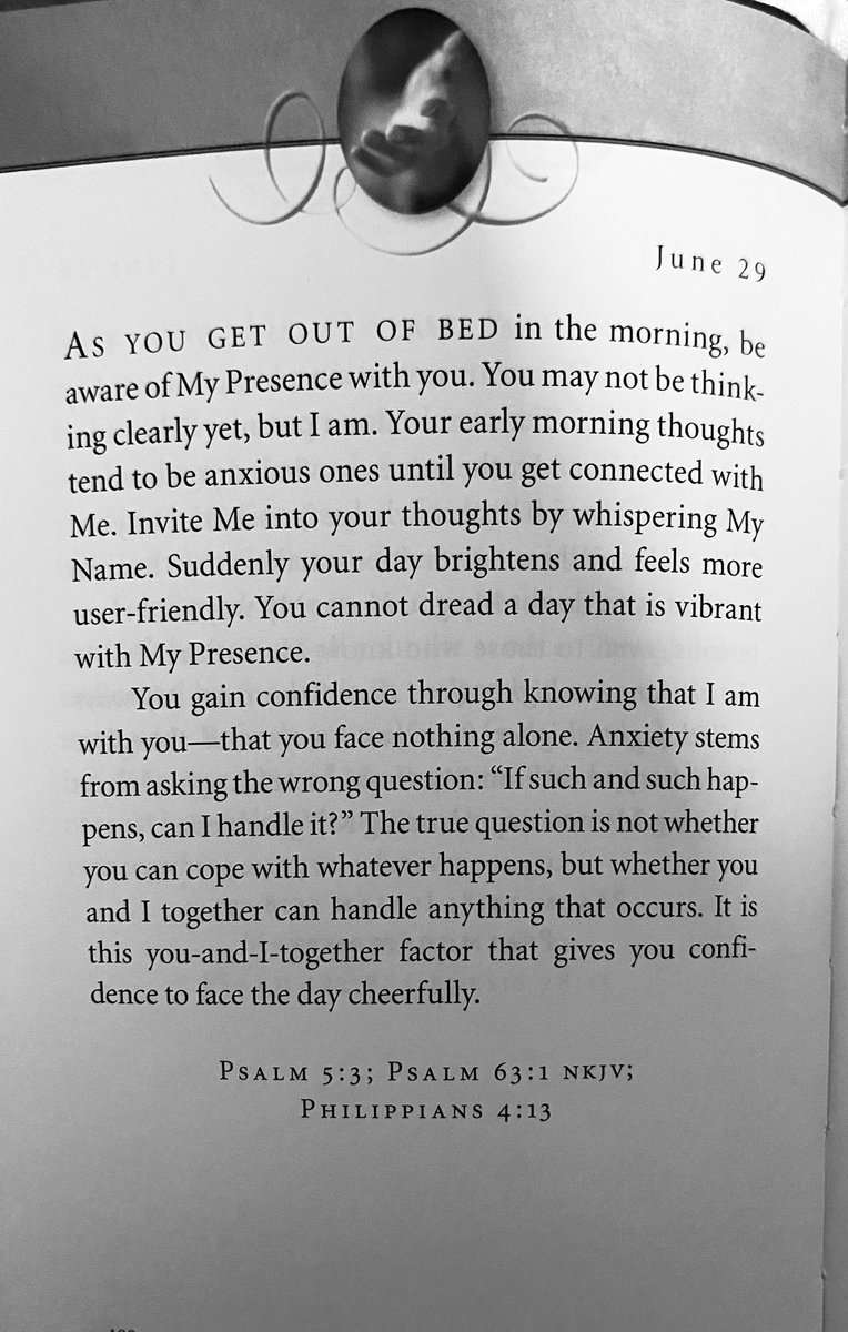 RobsJusThinking's tweet photo. Jesus Calling https://t.co/3TZ33Iy8KH