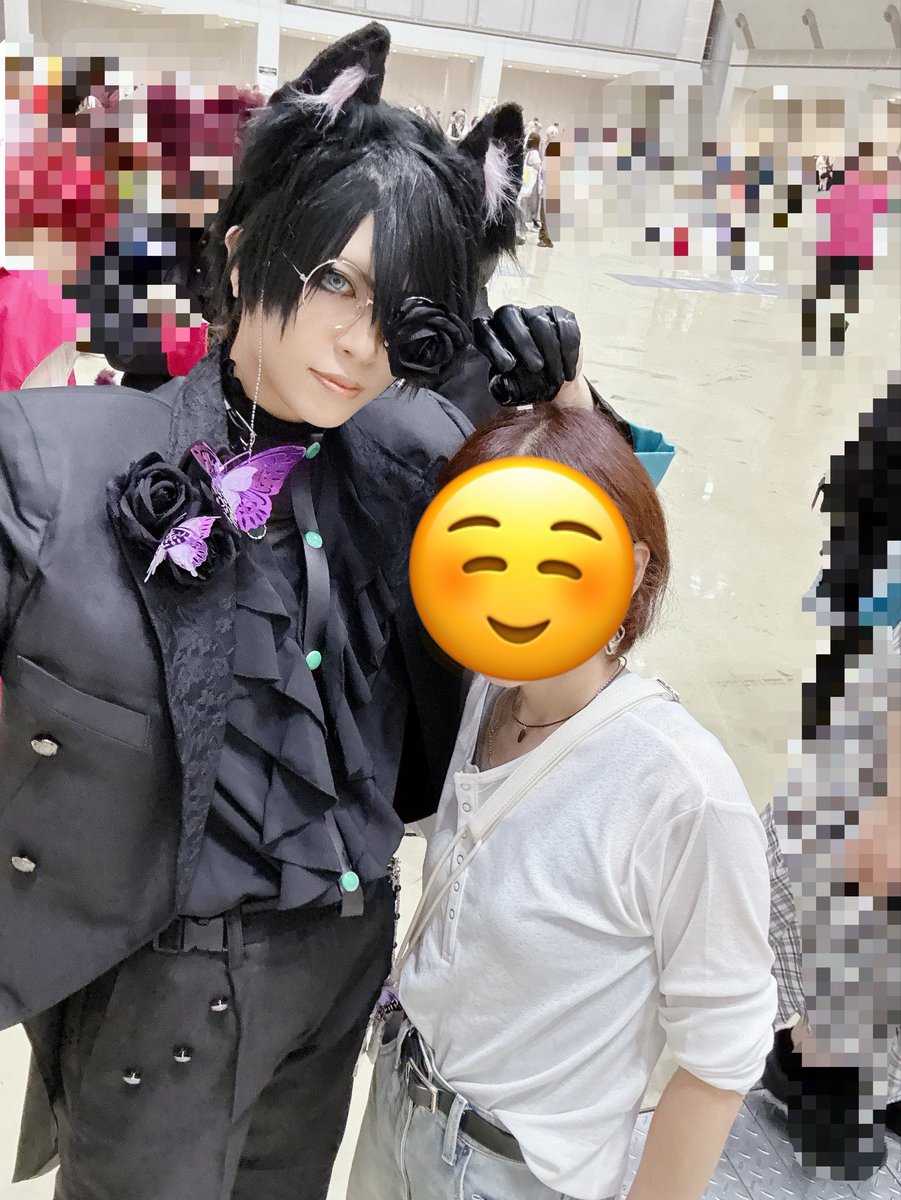 accesswallows's tweet photo. 一昨日4時半起きでこちらに行ってきました💖
欲しかった御本、ほぼ買えたから大勝利🏆ｲｪｰｲ✌️

そしてイッケメン寿々さんにも会ってきました😍
ヒロコスの時も素敵ですが、ゴシパレ凛ﾁｬﾝも最高にカッコよかったぁ✨✨✨
売り子お疲れ様でした☺️
楽しかったね❣️
ありがとう🥰 https://t.co/UCYQwMcxfT
