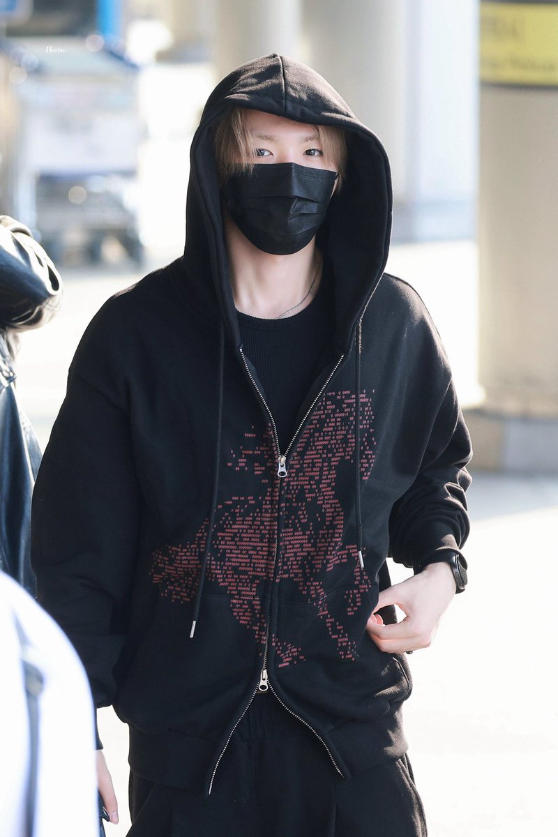 metalbird1204's tweet photo. 헉 이거 뀨형 후집인데? https://t.co/k11jvU0dsH