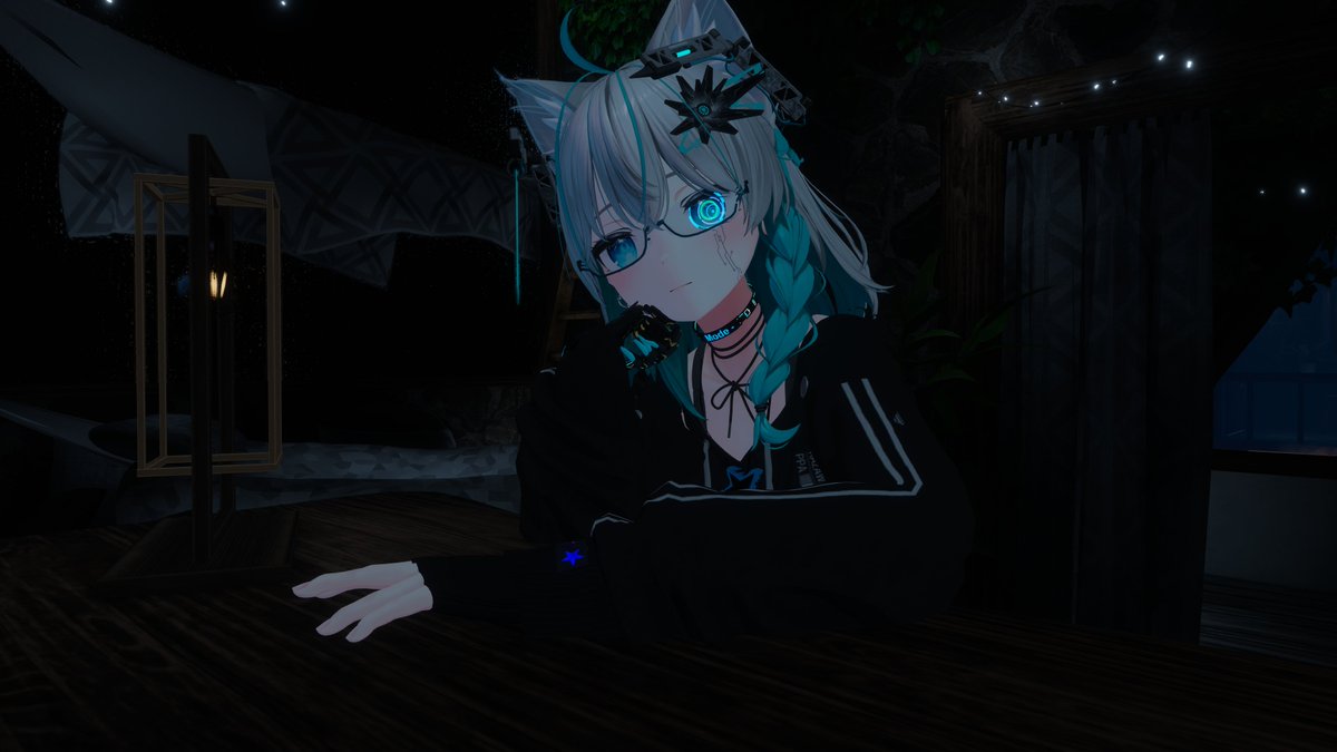 lxmodexl's tweet photo. I've taken pictures again. I've added a couple things to my avatar since last time. #VRChat #Shinano3D https://t.co/WwtXhvRd1P