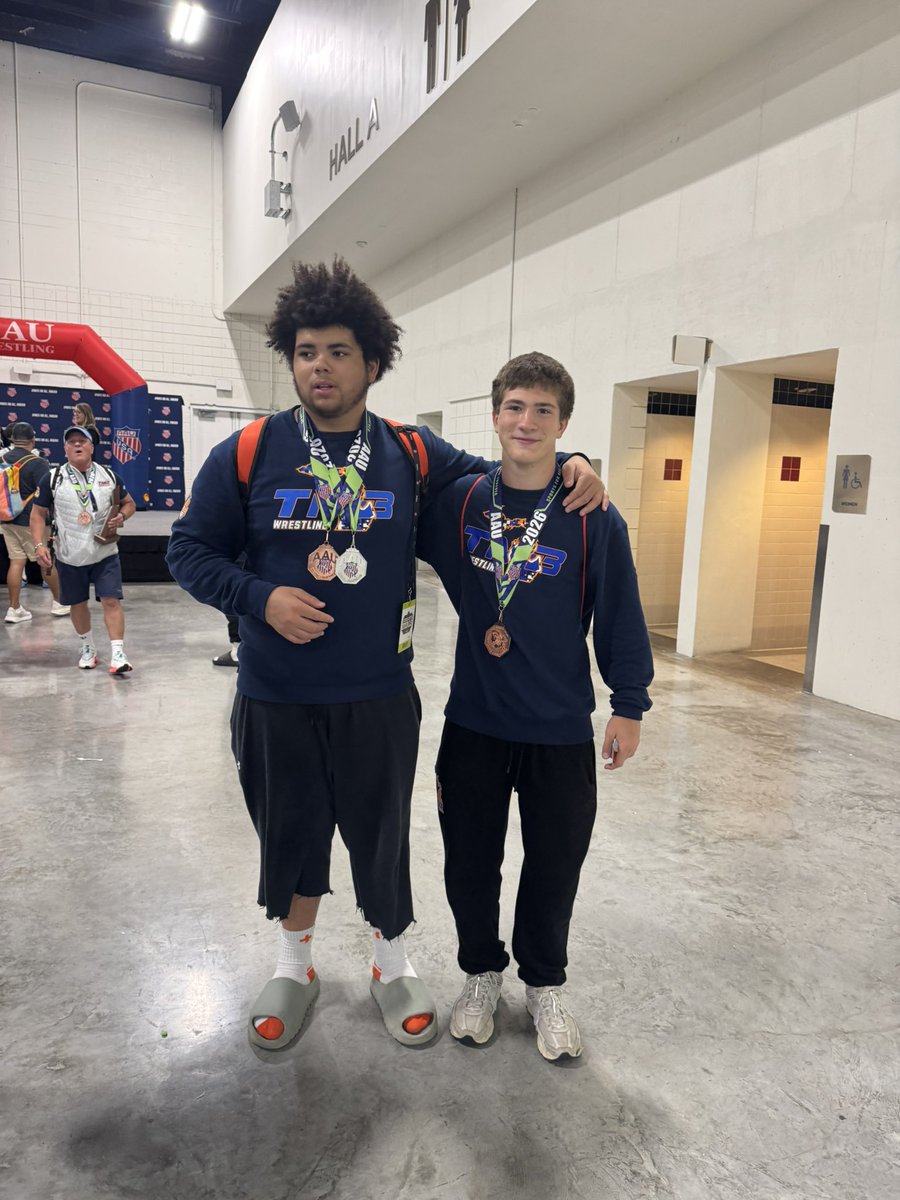 BlakeScrim's tweet photo. had a great time in fl our team all American with 7th place https://t.co/lshLw4mU2v