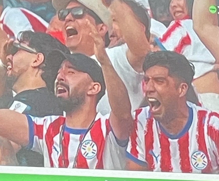 ELGEDE6's tweet photo. Nunca subestimen al pueblo sudamericano VAMOS PARAGUAY ❤️❤️ https://t.co/LzjuBWonyp