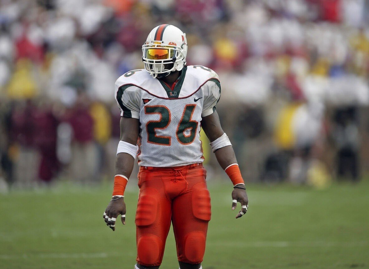 jaylen_fitz2027's tweet photo. After a great conversation with @Kevin_Beard9 I’m blessed and grateful to receive an offer to the University of Miami!!! 🙌🏾🟢🟠@CanesFootball @TomLoy247 @AllenTrieu @SWiltfong_ @Rivals @On3 @BlairAngulo @adamgorney @ChadSimmons_ @ProfessorMFitz @CoachBetton44 https://t.co/kizGcS6Dws