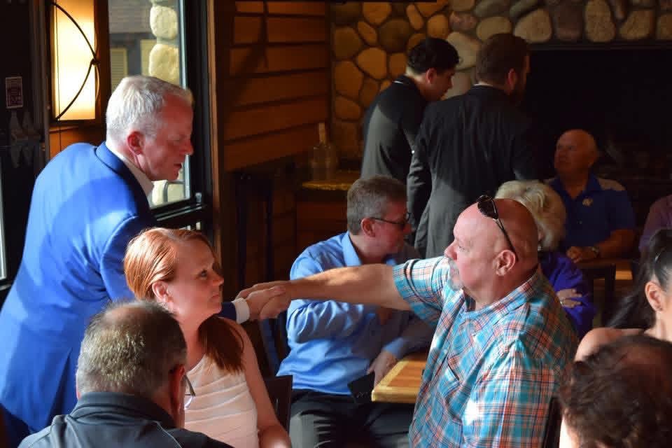 Mike_Cox's tweet photo. Huge thank you to everyone who joined a standing room only crowd in Waterford tonight! Everyone including @vance_gop and @DonniSteele were fired up for a nominee ready to fight for Michigan and Win! https://t.co/ZxXQGYe1NL