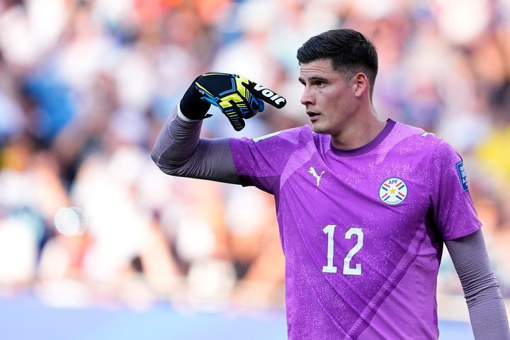 Bauti_ordonez's tweet photo. Alemania había errado un solo penal en su historia en tandas de penales en mundiales. Orlando Gill atajó dos. Enorme triunfo de Paraguay con el arquero de San Lorenzo como figura absoluta. No hay plata en el mundo que pague lo que vale. https://t.co/4E5CGmcRaT