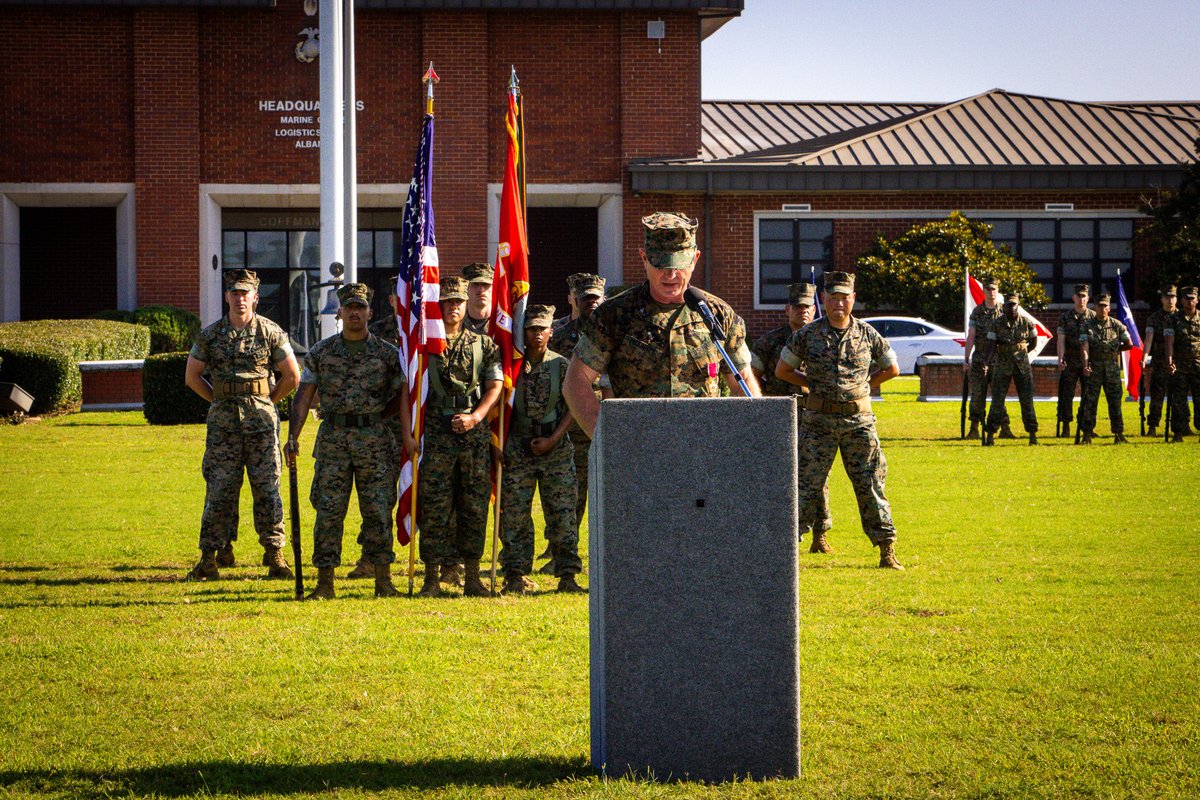 MCLBAlbany's tweet photo. CHANGE OF COMMAND: Col. Stephen A. Richie assumed command of Marine Corps Logistics Base Albany after Matthew J. McKinney relinquished command, June 29.

*Visit us on Facebook for more photos.

📸: Kerri Copello &amp; Ke’Cia Griffin https://t.co/VSqI1bBqJh