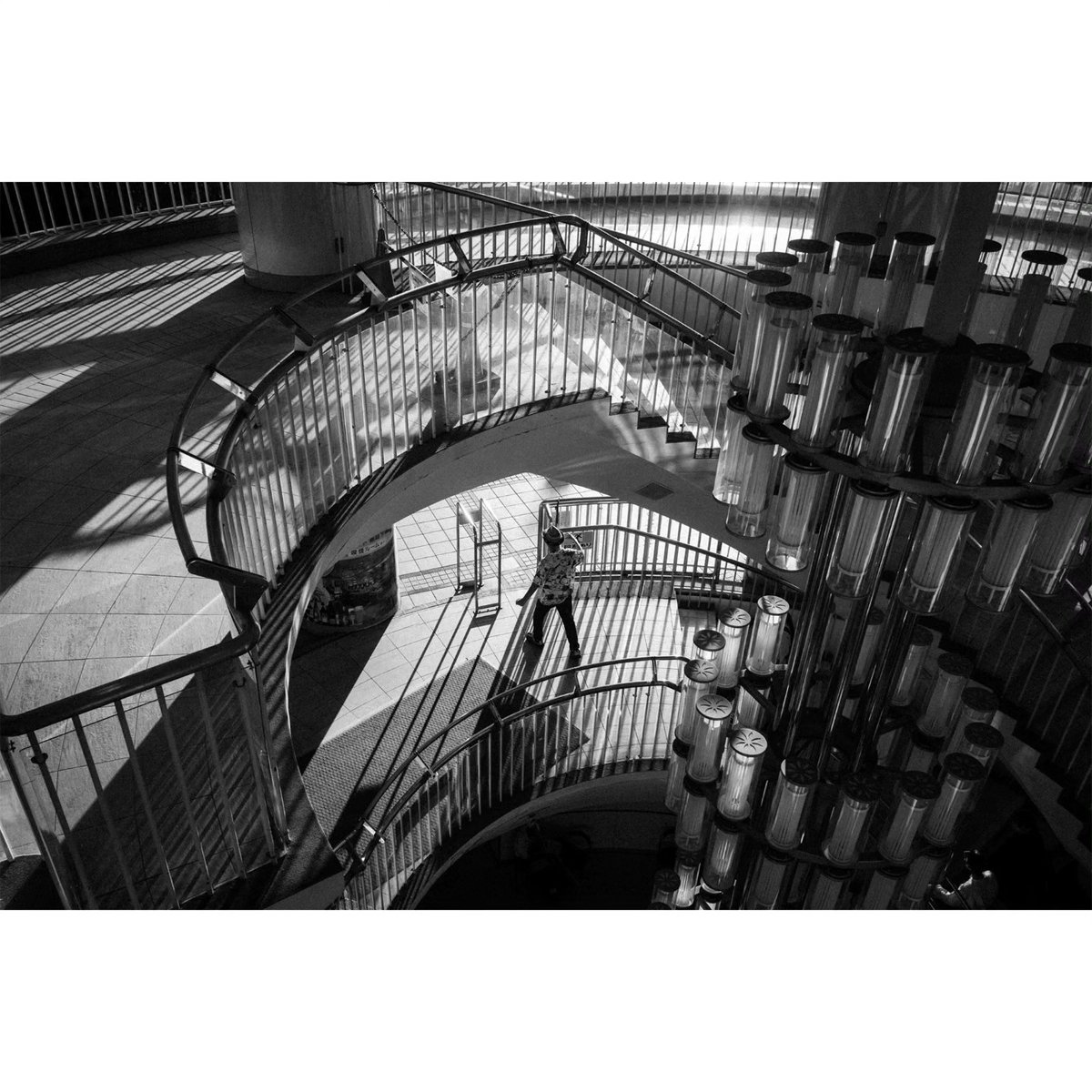 tyasui_'s tweet photo. #日々Leica

📕My photo book - worldwide shipping daily -
🖥 Lightroom presets
▶▶Link in bio

#Leica #LeicaCamera #LeicaM11 #🔴📷
#SPiCollective #filmic_streets #ASPfeatures #photocinematica #STREETGRAMMERS #STREETGRAMMERS10k #street_storytelling #bcncollective #ifyouleave… https://t.co/hFOUhlg3of
