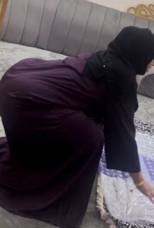Kingxr2el's tweet photo. والله ادري انها تصير واحد 

بس هاذا مو موضوعي

درجة الحرارة 54 و الواحد يتسبح مرتين من العرق و الريح صح؟

انت لمى تاخذ كلوتها و طيزها كاتم الكلوت طول اليوم و حر و عرق وتشمه لين ماتدوخ 

اخر شي تبي تحذف حسابك وتقول هذولا كذابين؟؟

في ذمتك الريحه الي شميتها تقدر تنساها؟#ديوت_بدوي https://t.co/1oG6mOmp80