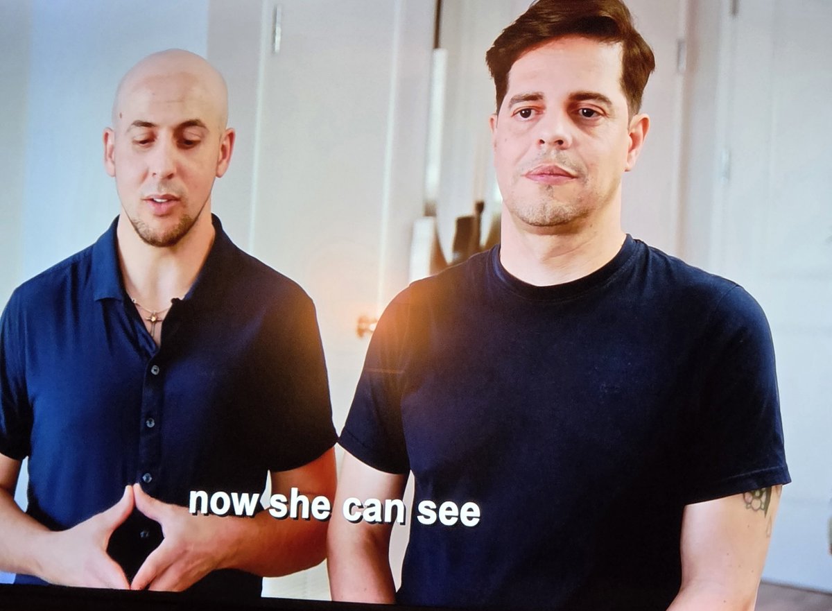 obviousbot28's tweet photo. Adorable. I need an origin story. #90Day https://t.co/ssjGItrd4w