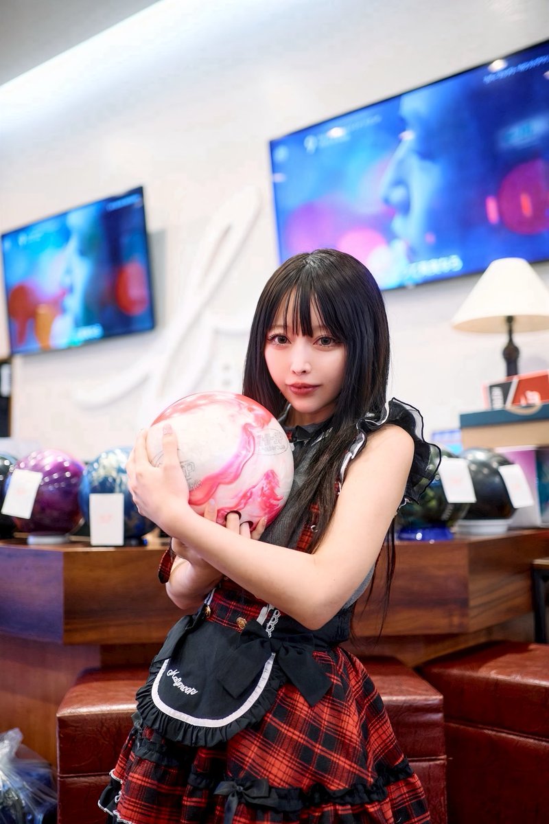 storm300pdw's tweet photo. スィープハードの告知POP
とかがみ。もちさんのお写真合体させたら、、、
とんでもないPOPができた🤩

やるなっ!チャッピー👍️

ハイスポさん、是非とも採用を🙇
※ご本人確認済みとハイスポさんの
ロゴは商標権の為無くしております

@hi_sp_Bowling 
@kagamisou https://t.co/qshJ19wTKC