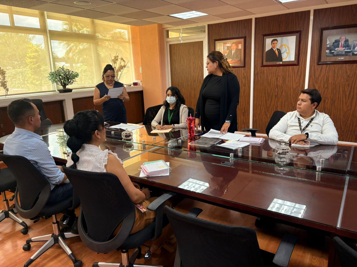 ContraloriaGEM's tweet photo. #ElPoderDeServir 🤝
El OIC en la #UNEVE participó en la Segunda Sesión Ordinaria del Comité de Ética, donde se presentó el avance del Programa Anual de Trabajo 2026 y el informe de denuncias, quejas, sugerencias y reconocimientos registrados en el SIDE. https://t.co/7SDCLztXKq