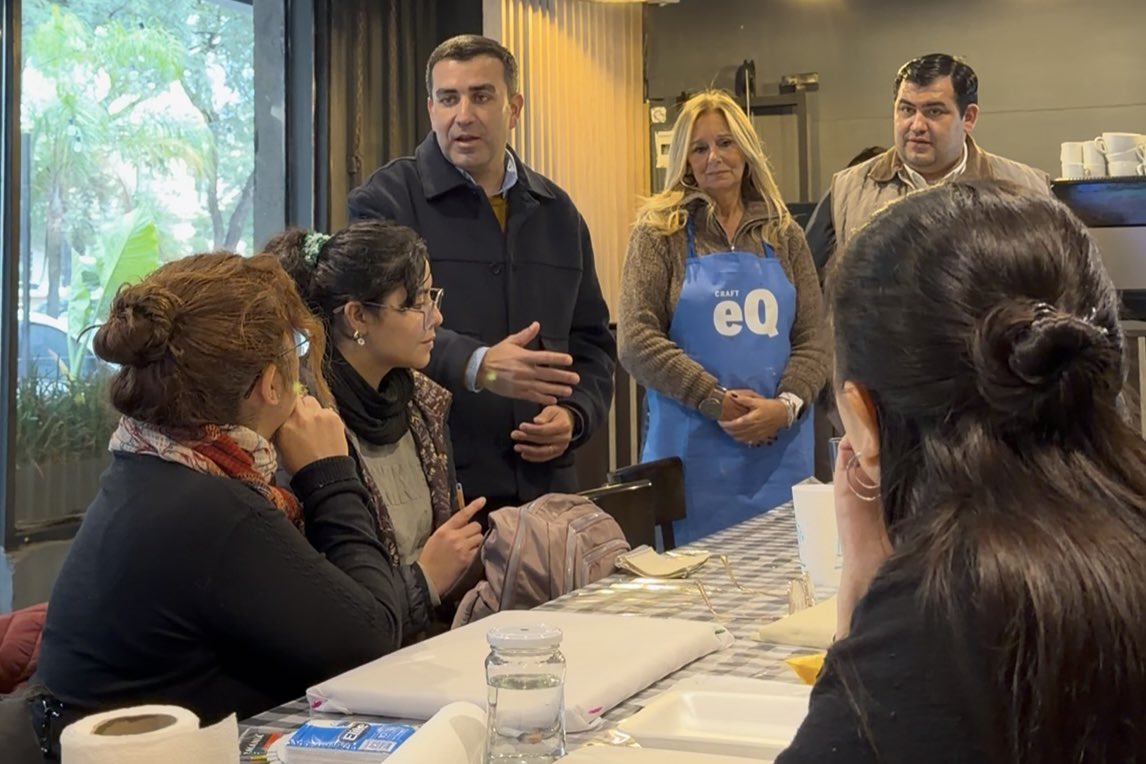 ARomanoNorri's tweet photo. Junto a @F_RomanoNorri asistimos a la primera clase del Taller de Pintura.

Nos alegra poder sumar una nueva propuesta que genera encuentro, participación y aprendizaje entre vecinos de SMT. https://t.co/vjO7m0aeLh