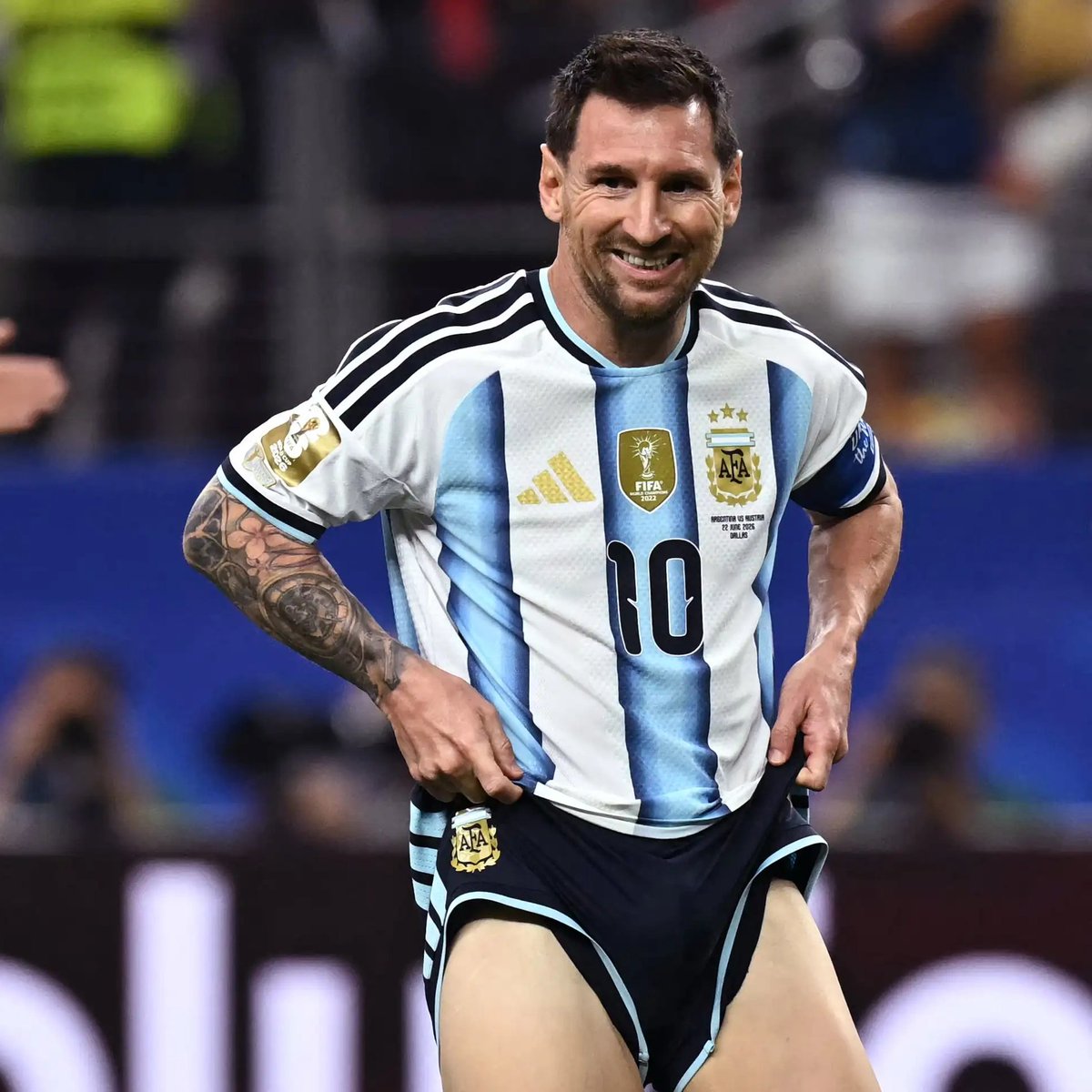RealGOA7's tweet photo. Goles no amistosos contra Brasil:

🇯🇵Kaishu Sano - 1 
🇦🇷Lionel Messi - 0

Son datos y hay que darlos. https://t.co/KwHI2iXmDO