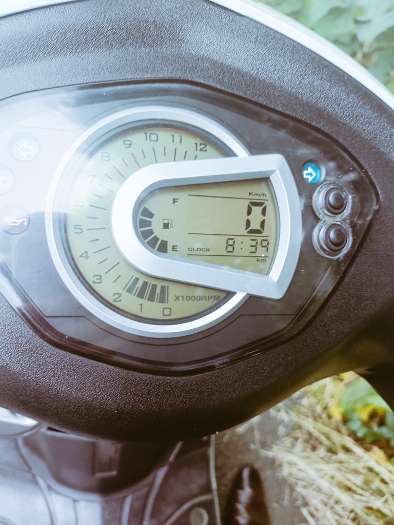 gawmja's tweet photo. 保険の手続き終わったし
今日は試乗を兼ねて
バイク出社 https://t.co/qMhQtLAIZS