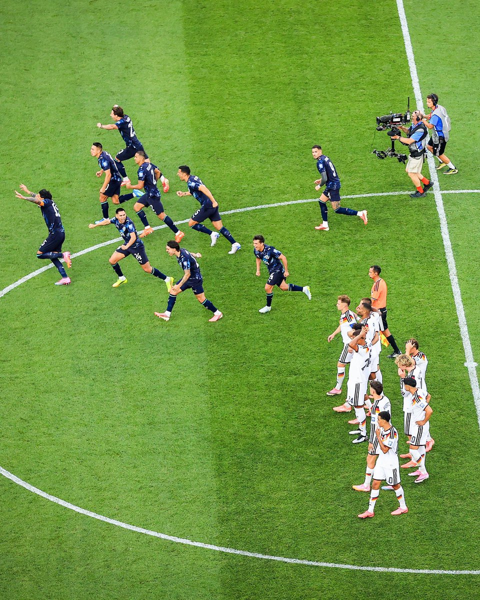 ActuFoot_'s tweet photo. LA COPA DEL MUNDO 🤩🇵🇾 https://t.co/roRWtnBE4Q