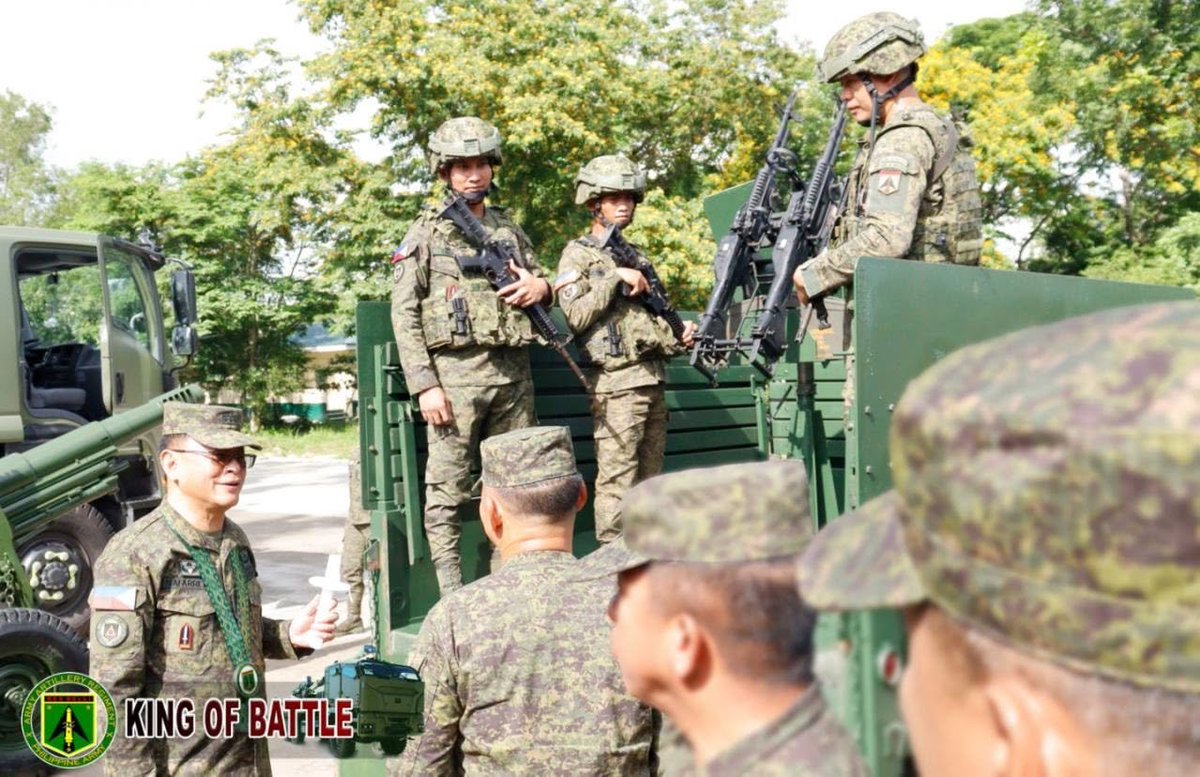 ReHorizon3's tweet photo. The Philippine Army (@yourphilarmy 🇵🇭) unveiled the Army Artillery Regiment's indigenous Gun Air Defense System, during the 128th Philippine Artillery Day, and 19th Anniversary of the Army Artillery Regiment. CGPA, Lt. Gen. Antonio G. Nafarrete inspected the newly-blessed GADS. https://t.co/KHAXWb1AWP