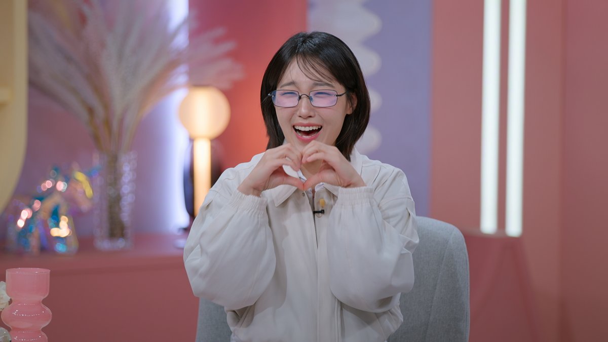 NetflixKR's tweet photo. 연프는 시즌2가 더 레전드! 썸메이커스와 함께 돌아온 과몰입 훈수 맛집

모태솔로들의 메이크오버 연애 리얼리티 <모태솔로지만 연애는 하고 싶어> 시즌2, 7월 7일 오직 넷플릭스에서. https://t.co/uG1puwW3gC