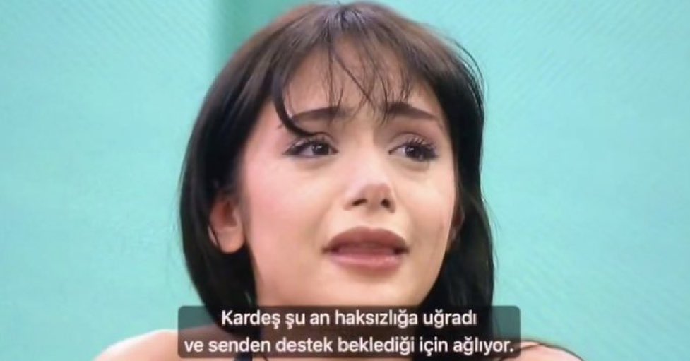 Fatimekiiii's tweet photo. Bundan önceki bölümde Melihe mahalle kavgam yok diyordu bide :D 
#kısmetseolur https://t.co/inFEIOsp0I