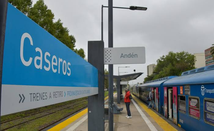 gordopisto's tweet photo. EL HILO DEFINITIVO: todos los países que participan en el universo de los redondos, sea por mención directa, una ciudad o el gentilicio.
1- ARGENTINA
Aparece en varios temas, por ejemplo san telmo o en el pibe de los astilleros, que nombra caseros o concordia. https://t.co/yeyZTjX6kZ