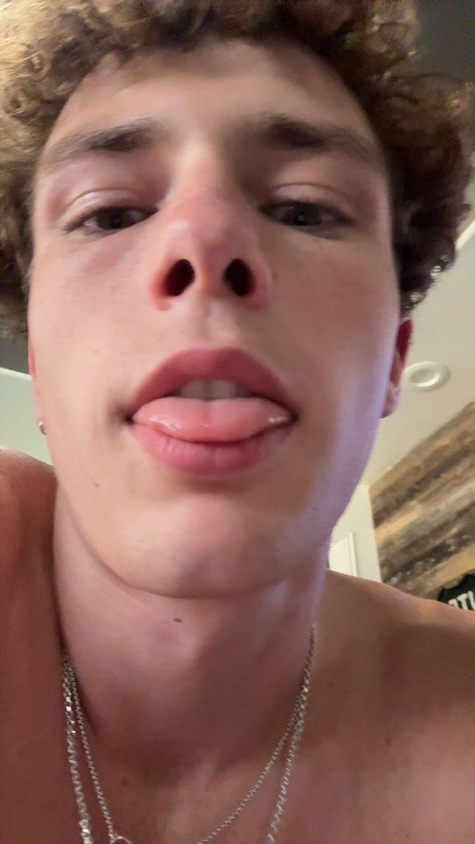 Dannnysmood's tweet photo. Follow the new spam. Literally gonna blow it up with photos every day . @DannTheModel https://t.co/u9SwOqVRx2