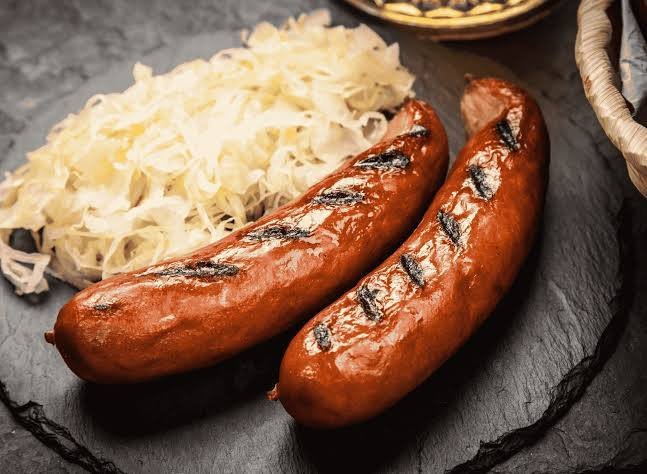 Linahuaa's tweet photo. Not even the Bratwurst is pure anymore.... https://t.co/BmpQvCirrS