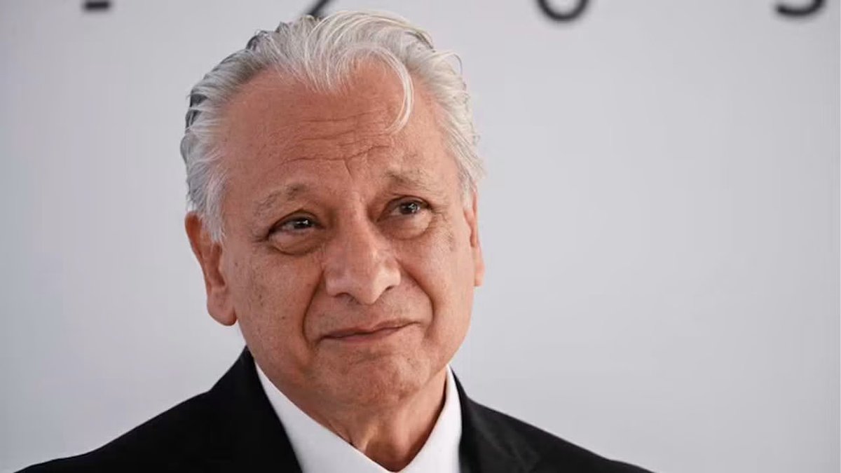 PateaKulos's tweet photo. 🤣TU TIO QUE LE PEGA UNA VERGUIZA A SU SEÑORA DELANTE DE SUS HIJOS... Y DESPUES PIDE RESPETO POR SU FAMILIA🤣

El ex director de pemex amigo íntimo de AMLO y Sheimbaum le pego una PUTIZA marca ACME a su esposa delante de sus hijos menores ... hoy pide discreción por respeto a sus hijos "no quiero dañarlos".

Sácate alv we...