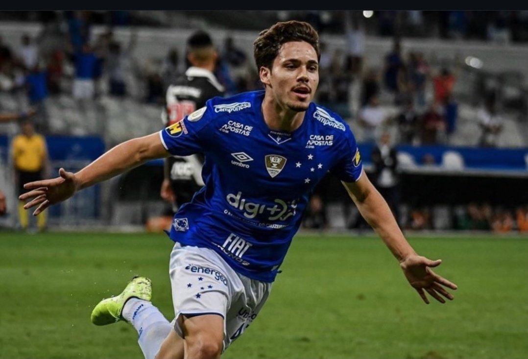 cristyan_kelwen's tweet photo. Há 7 anos atrás, o cria da Toca Maurício marcava seu 1° gol com a camisa do Cruzeiro... 
Hoje, ele marcou contra o NEUER de pênalti e ajudou o Paraguai eliminar a Alemanha numa COPA DO MUNDO. 🦊🇵🇾 https://t.co/WJTTOKR4fb