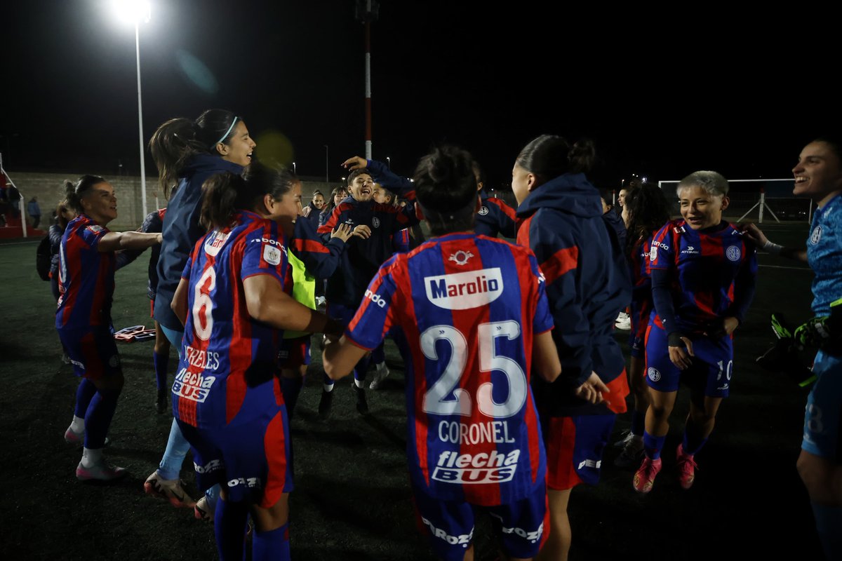 CASLAFFemenino's tweet photo. 🫡💙❤️ https://t.co/KwaumiRm20