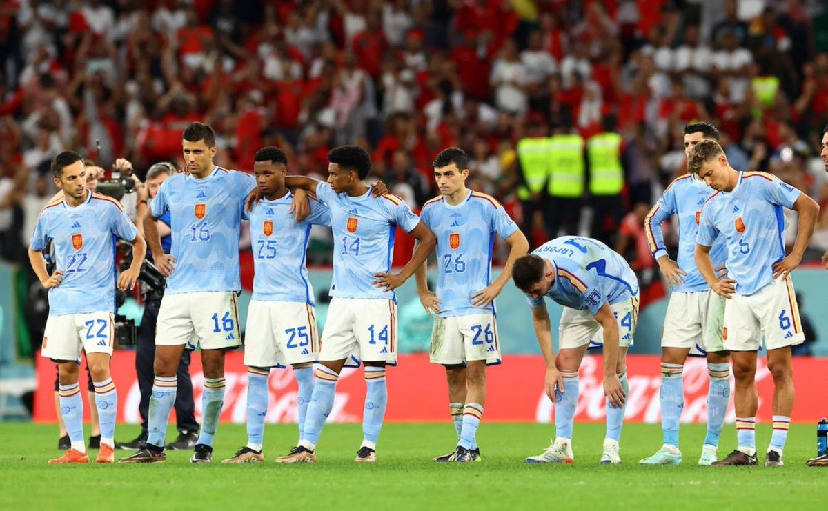 Jaimefmacias's tweet photo. Anotaron 7 goles a un rival en fase de grupos y fueron eliminados en 8vos/16vos

2010 — 🇵🇹 Portugal 7-0 🇰🇵 Corea del Norte
2022 — 🇪🇸 España 7-0 🇨🇷 Costa Rica
2026 — 🇩🇪 Alemania 7-1 🇨🇼 Curazao https://t.co/GU2BuKhtxE