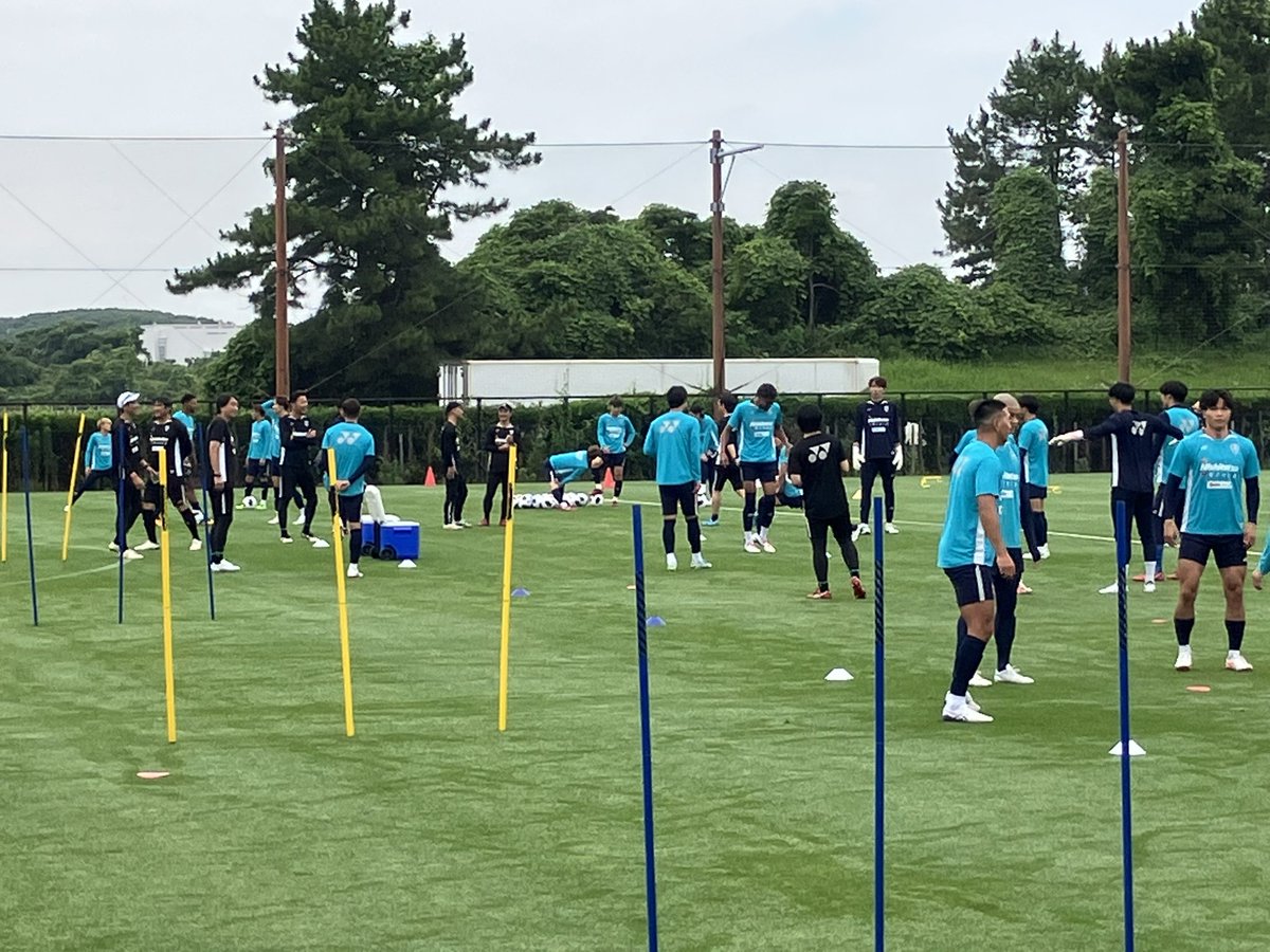 nishispo_avispa's tweet photo. 本日、26-27シーズン始動です‼️
#avispa https://t.co/nvD9f8u0NC