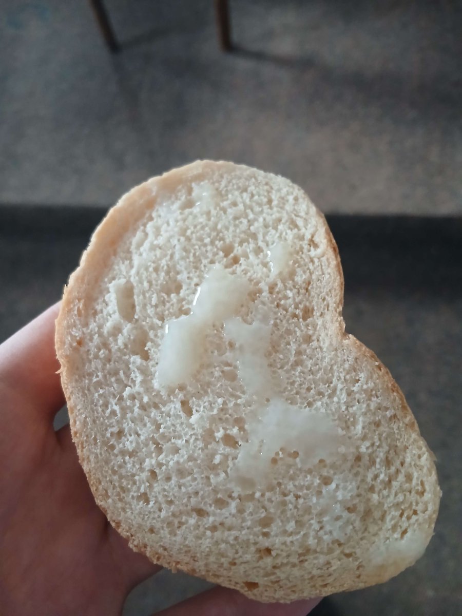ffffffffff46145's tweet photo. this bread has special mayo on it #cum #cumplay https://t.co/WuvcU2EJr3