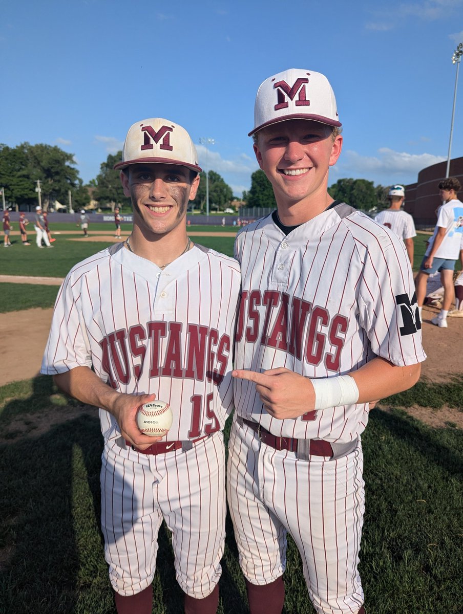 David_M_Ryan's tweet photo. Senior Night  @MVMustangBB. Takes strong commitment &amp; love of the game to finish this sport in HS.  L-R #2 Landon Wilson, #15 Drew Thurn, #17 Cael Foreman, &amp; #1 Mikey Ryan. Seniors Foreman &amp; Thurn combined for perfect game in 15-0(4) W tonight over South Tama. Nice work @5m_ryan https://t.co/Zs26LO4dfI