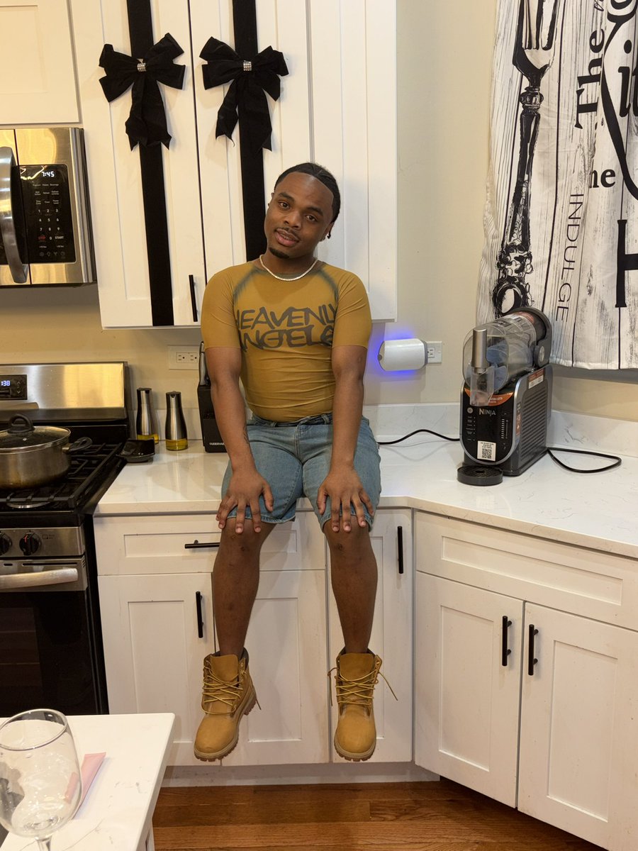 MariCbfw's tweet photo. I’m some bad lil shit 😩😍😍 https://t.co/A51cANTsZ0