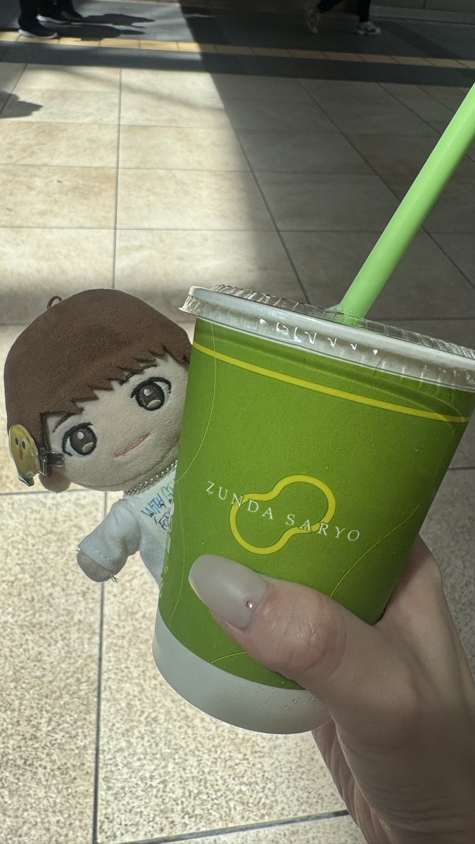 seclu7's tweet photo. おやまさん美味しかったー😋並んでる最中体調悪かったのが牛タン食べたら元気になったぁ💛ずんだも飲んで💛
2時間弱立ちっぱで足が夜の公演持たないと思って、マッサージ屋さんへGOしたら、すごい上手な人に当たり…通いたい♡って思ったのに、何で仙台なんだー東京だったらよかったのにぃー😭 https://t.co/9Mz8KbY67f