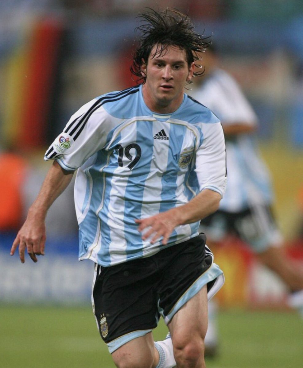 DealsByElden's tweet photo. #MacysDeals #MacysPartner #ad
NOW $111.99 adidas Lionel Messi White Argentina National Team 2006 Bringback Home Jersey (REG PRICE $140) @ Macys
Shop: https://t.co/d8sTwXMJbg https://t.co/FzS2ilC4nb