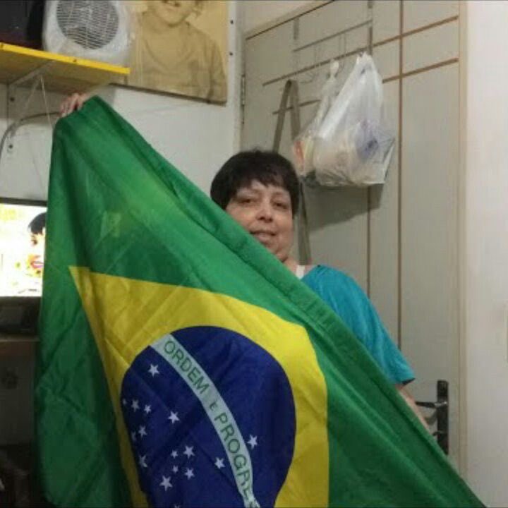 eliottreyess's tweet photo. pensando aki será que o boom sabe que quem marcou nosso gol da vitória hoje foi o martinelli que joga no arsenal vulgo time que ele torce vai boom declare torcida pro brasil imediatamente https://t.co/6KLSDBgCfY