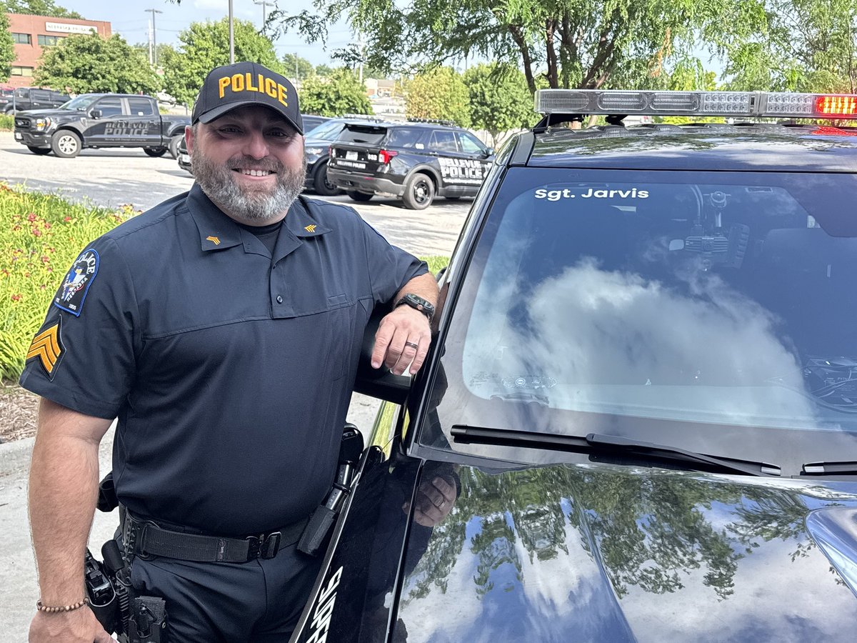 BellevuePolice's tweet photo. In 2011, Sgt. Matt Jarvis retired after decades of service to Bellevue. Tonight, his son, Sgt. Mike Jarvis, begins his first shift as a sergeant. To honor the family legacy, we surprised him with the same “Sgt. Jarvis” cruiser decal his dad proudly displayed. Congratulations! https://t.co/glhraURMNe