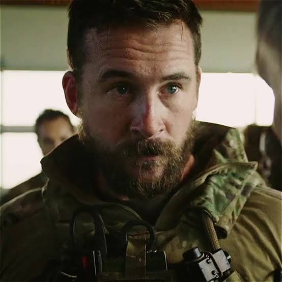 moviez_hubz's tweet photo. Mark Wahlberg or barry sloane

Who do you think fit the role of Captain Price for the coming https://t.co/gr5mk3z9g3
