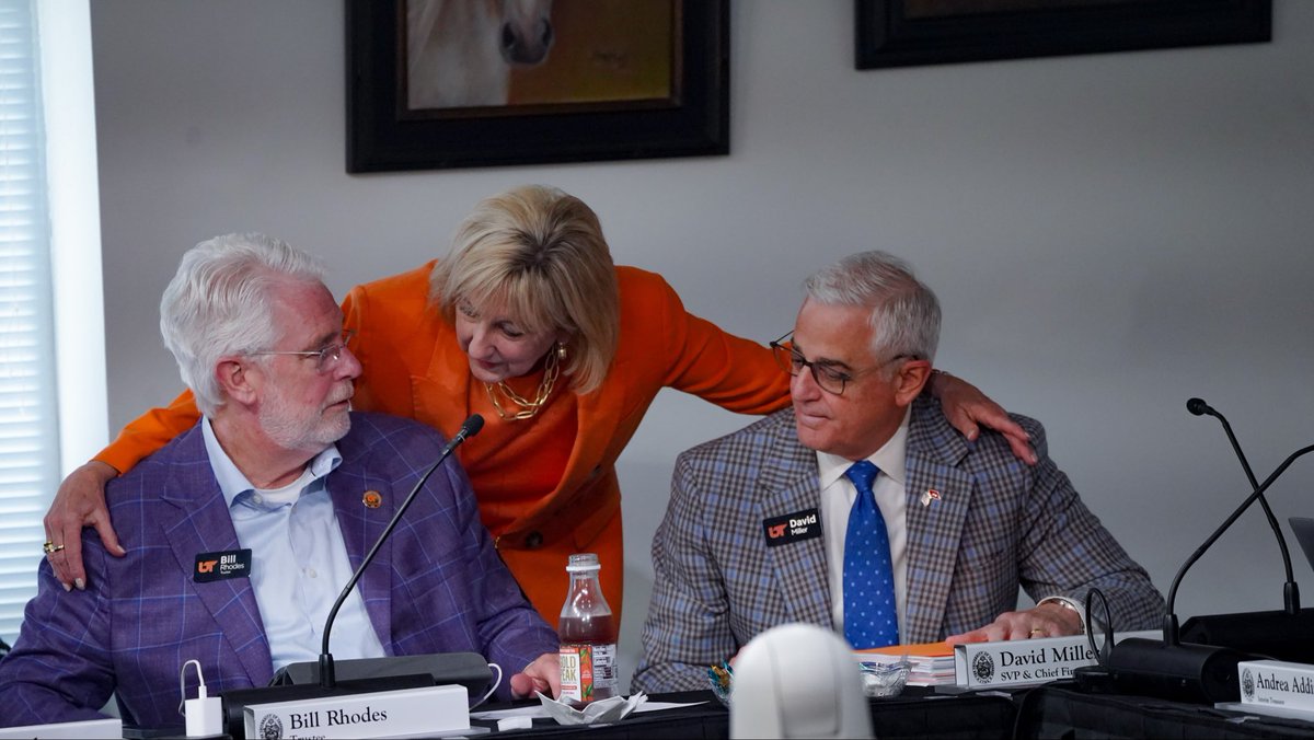 DondePlowman's tweet photo. Had a great afternoon at @UT_Southern for the first day of our UT Board of Trustees meeting. As @UTKnoxville reaches the next level as a university, I am grateful for the steadfast support of our trustees. It's a great time to be a Tennessee Vol. #LeadershipMatters https://t.co/KRhxUaDIJT