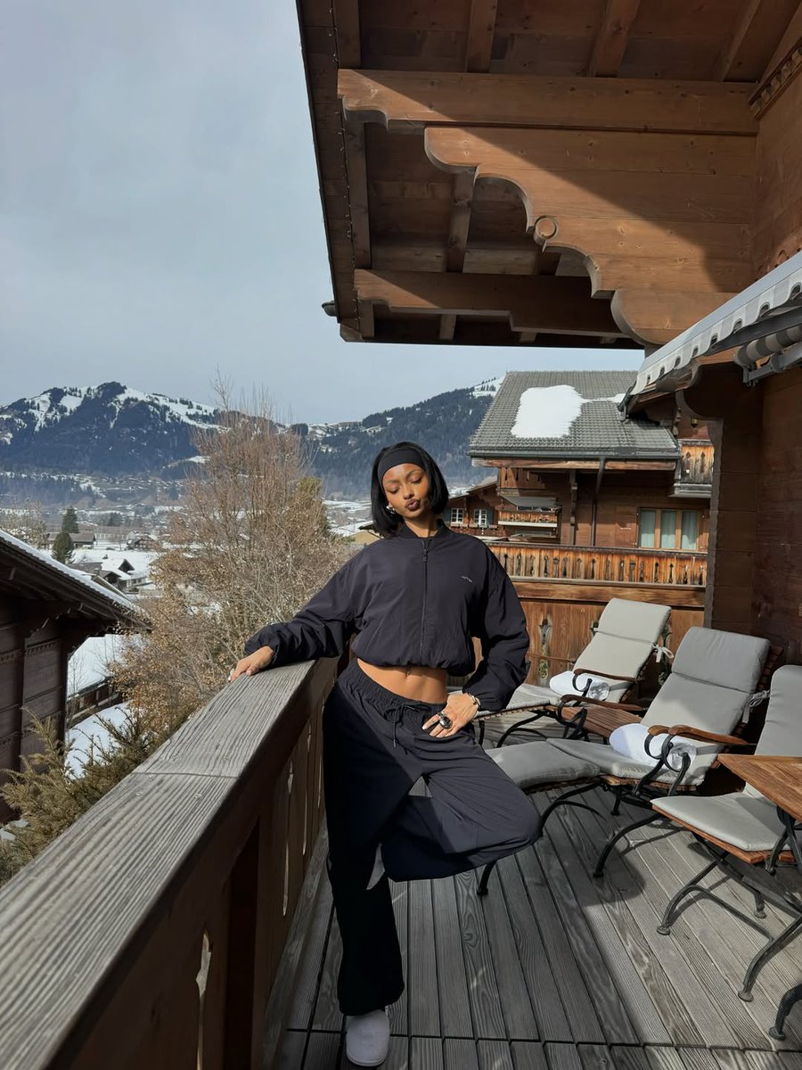 jaydepierce889's tweet photo. Swiss bliss 🫶🏽 https://t.co/PecAU7TlYI