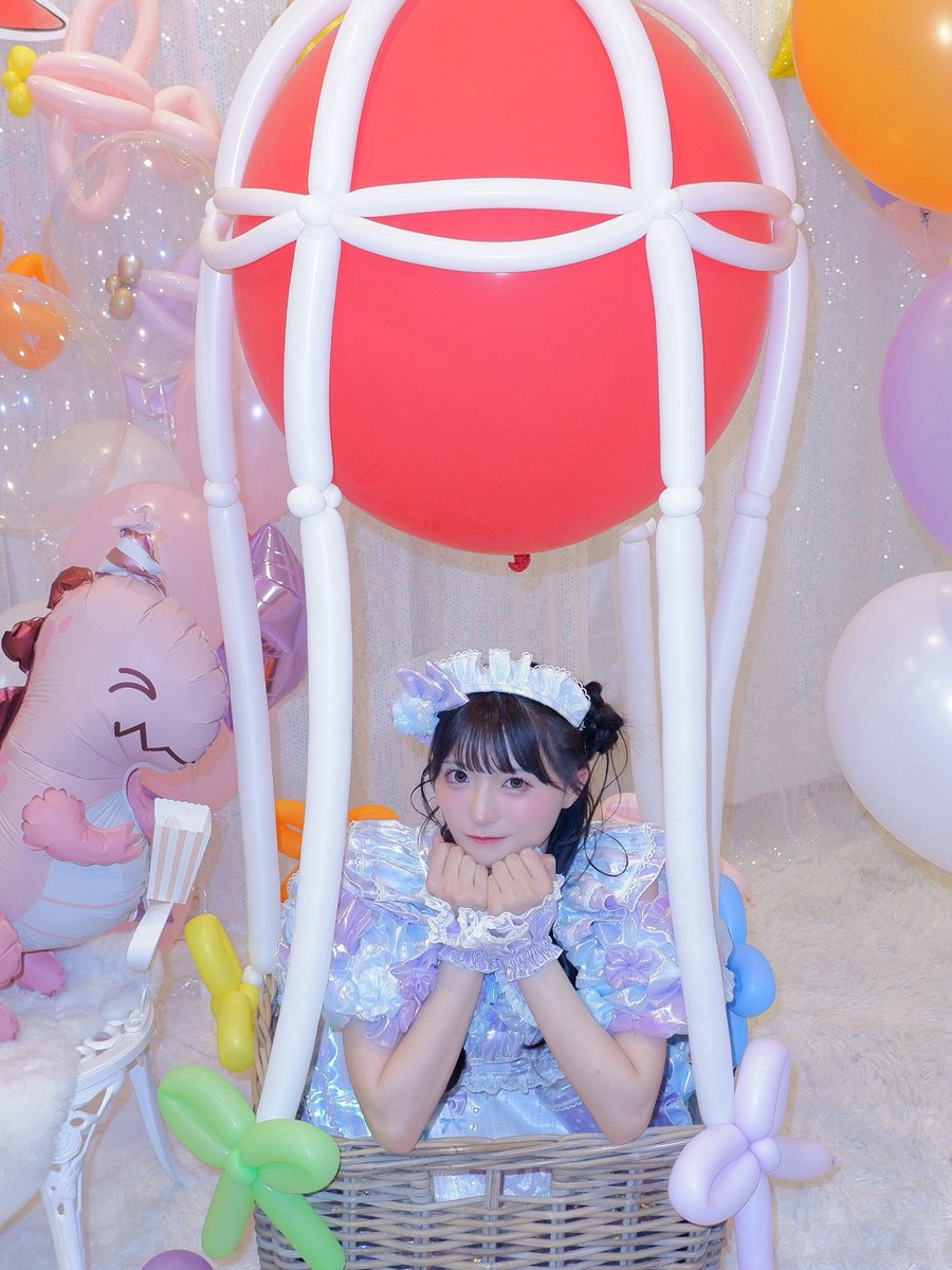 rinrinringo0601's tweet photo. 6月のブロマイドと動画頼んでくれた方ありがとうございました🍎🦖

届いたかな〜?💌

6月は本当にいろんなことがあったけど、
Eye‘sの一人一人の存在が凛の頑張れる理由だよ！新しい出会いもあったなぁ〜︎

これから夏も始まるので！2026年の夏の思い出一緒に作ろう🌻
いつもありがとう、BIG LOVE❤️ https://t.co/UcfrmXFSTM