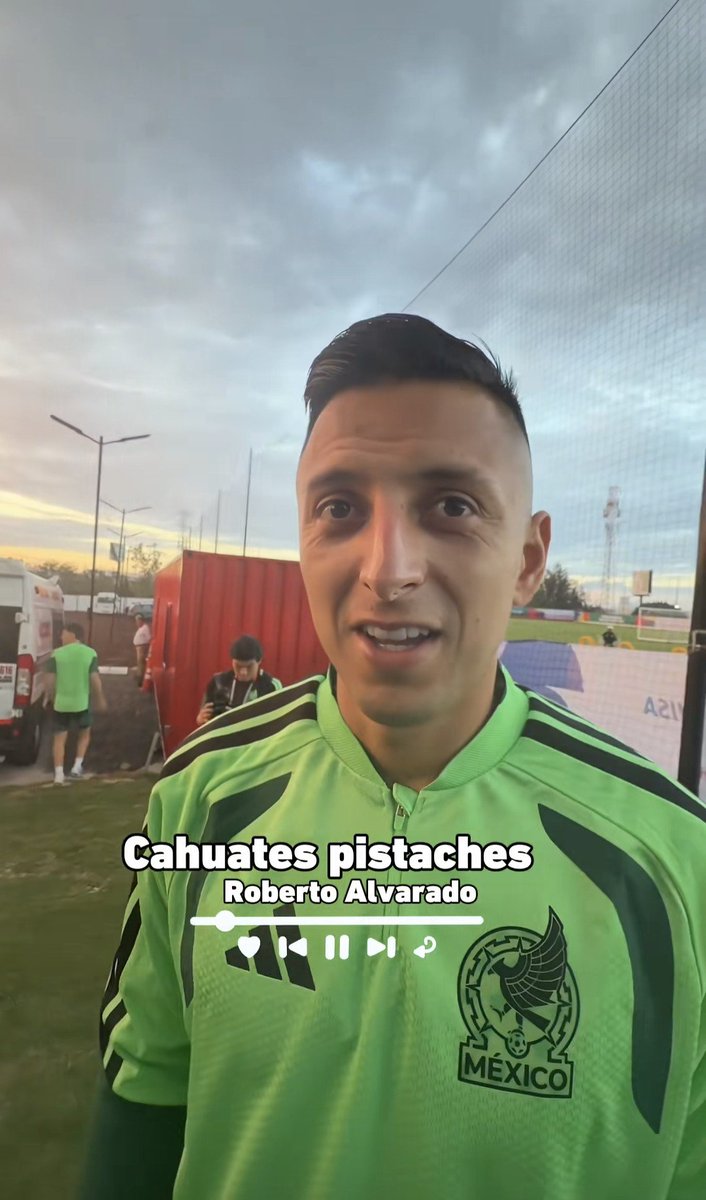 august_lhh's tweet photo. EL ADMIN DE LA SELECCIÓN MEXICANA ES TOP JAJAJA https://t.co/dVEEqrwFGX