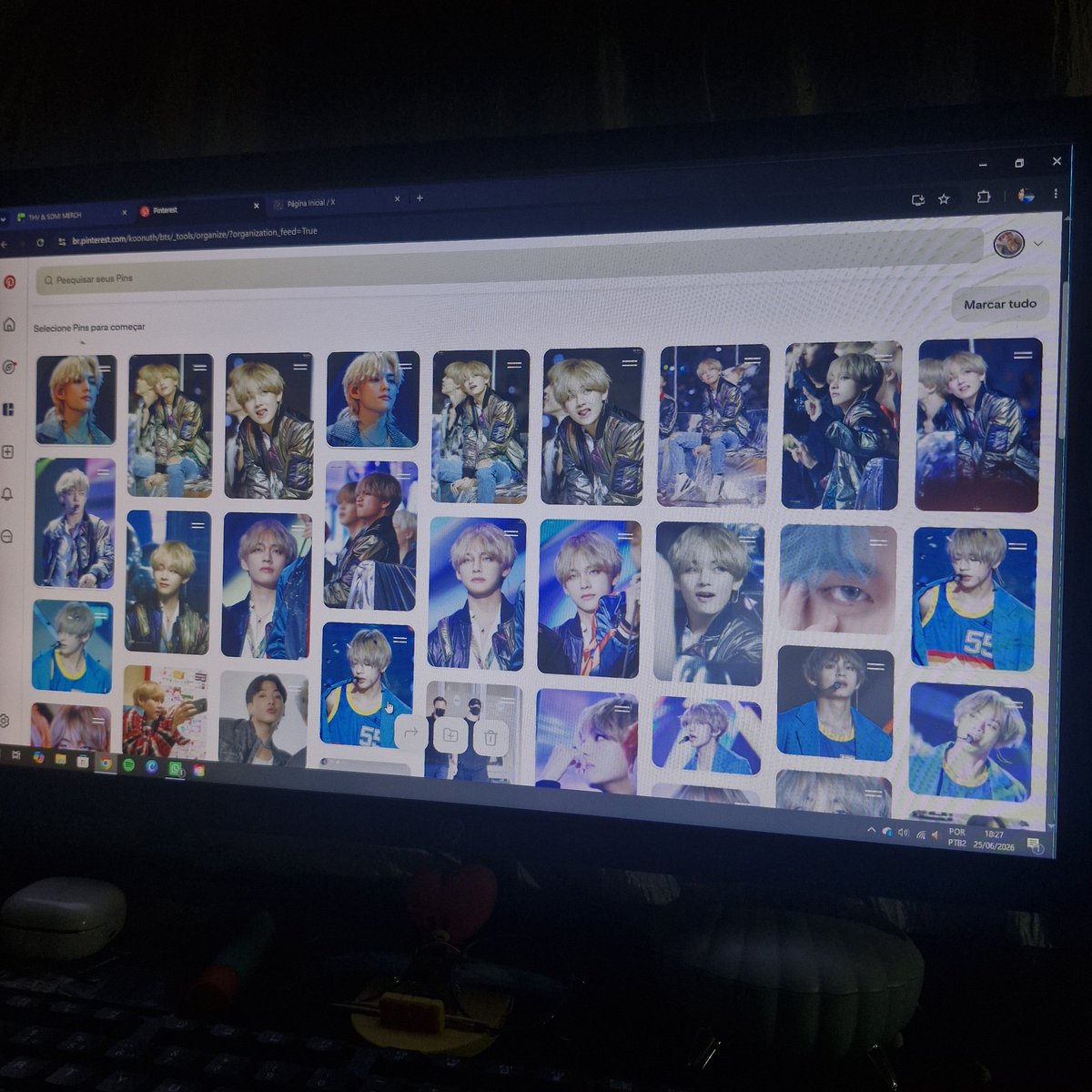 thvxlian's tweet photo. eu quando sou apaixonada nele loiro de olho azul https://t.co/mxBlxnQIo7